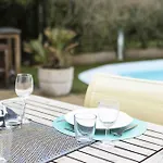Vakantiehuis Maison De Vacance Avec Piscine Proche De La