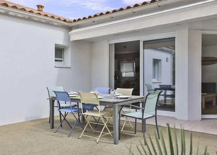 Maison De Vacance Avec Piscine Proche De La *