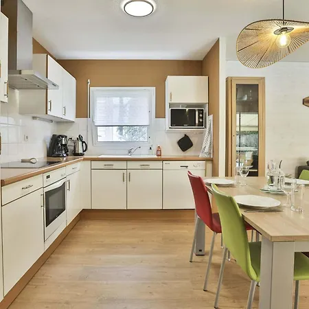 Maison De Vacance Avec Piscine Proche De La