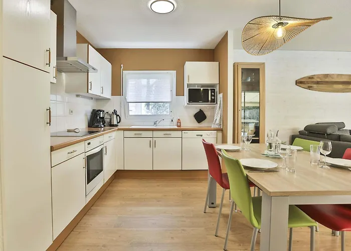 Maison De Vacance Avec Piscine Proche De La